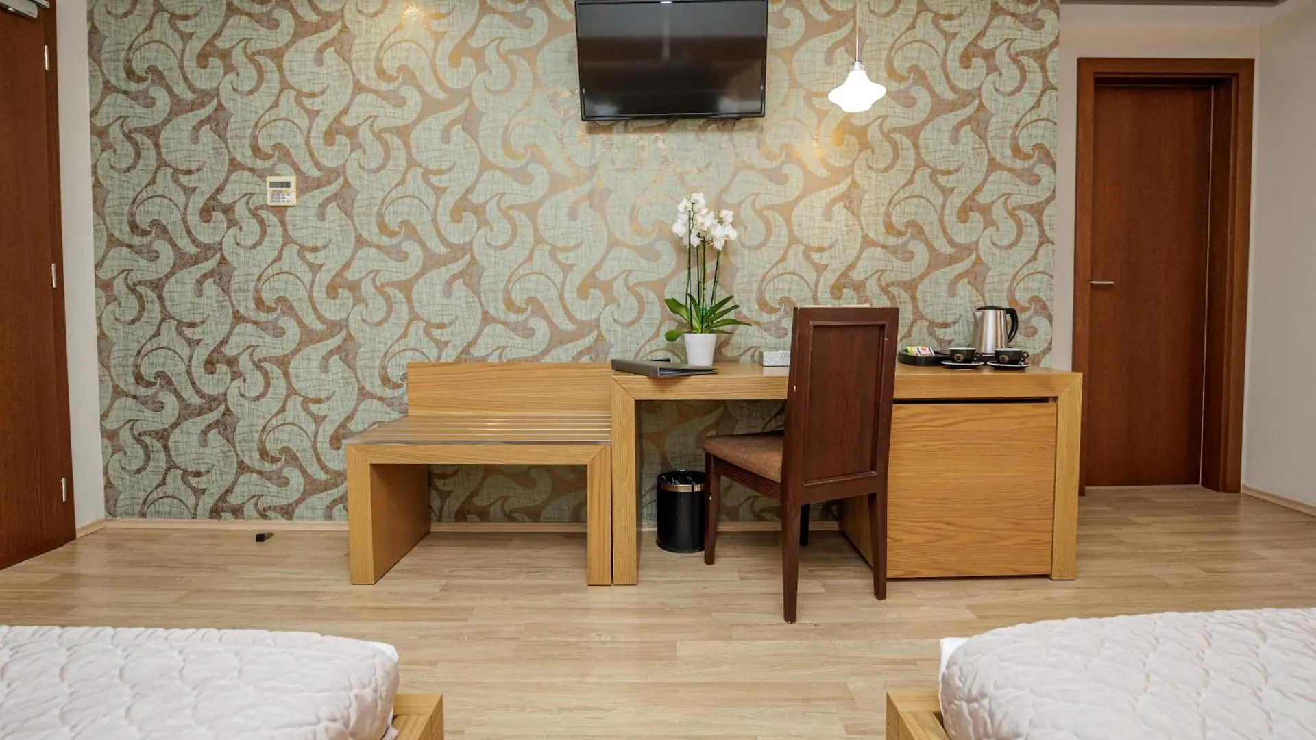 Sky Hotel Tirana